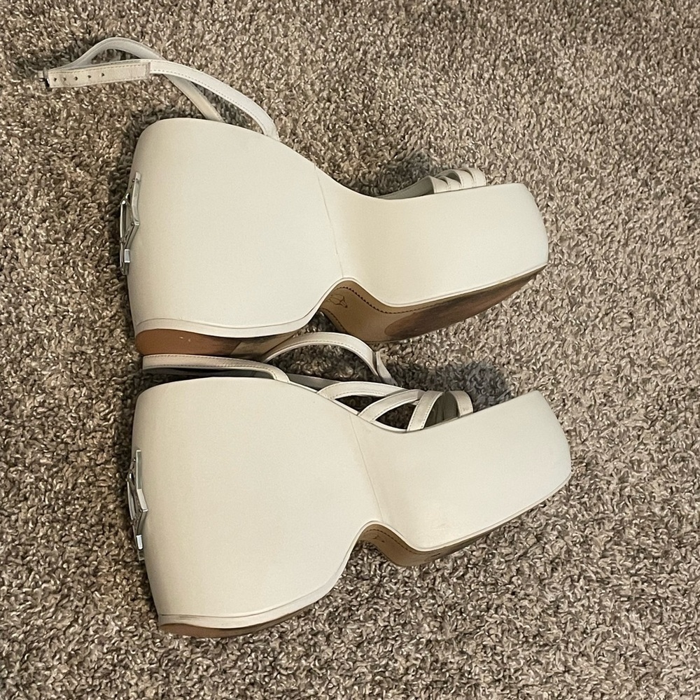 Naked Wolfe platform white strappy sandals style Mellow size 9 - Picture 6 of 9